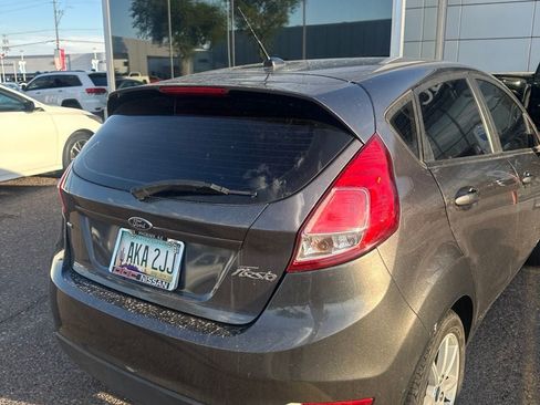 Used 2017 Ford Fiesta SE w/ Equipment Group 201A FWD image 4