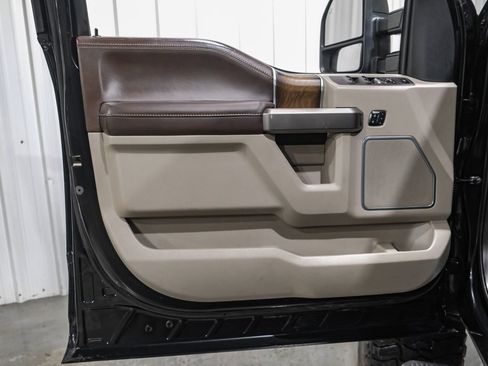 Used 2019 Ford F250 Limited w/ FX4 Off-Road Package image 44