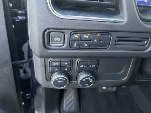 Certified 2023 Chevrolet Suburban Premier image 18