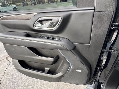 Used 2023 Chevrolet Tahoe Z71 w/ Luxury Package image 18