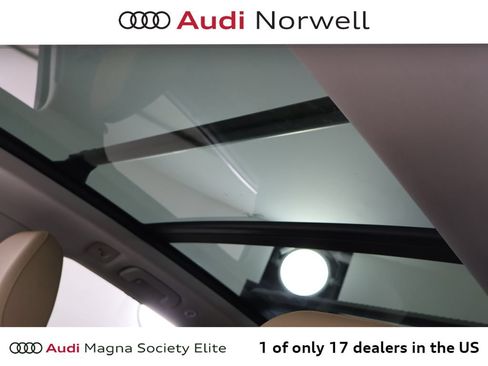 Used 2023 Audi Q7 3.0T Prestige AWD/4WD image 10