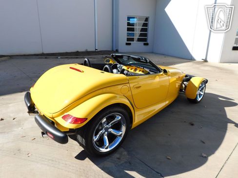 Used 2000 Plymouth Prowler image 26