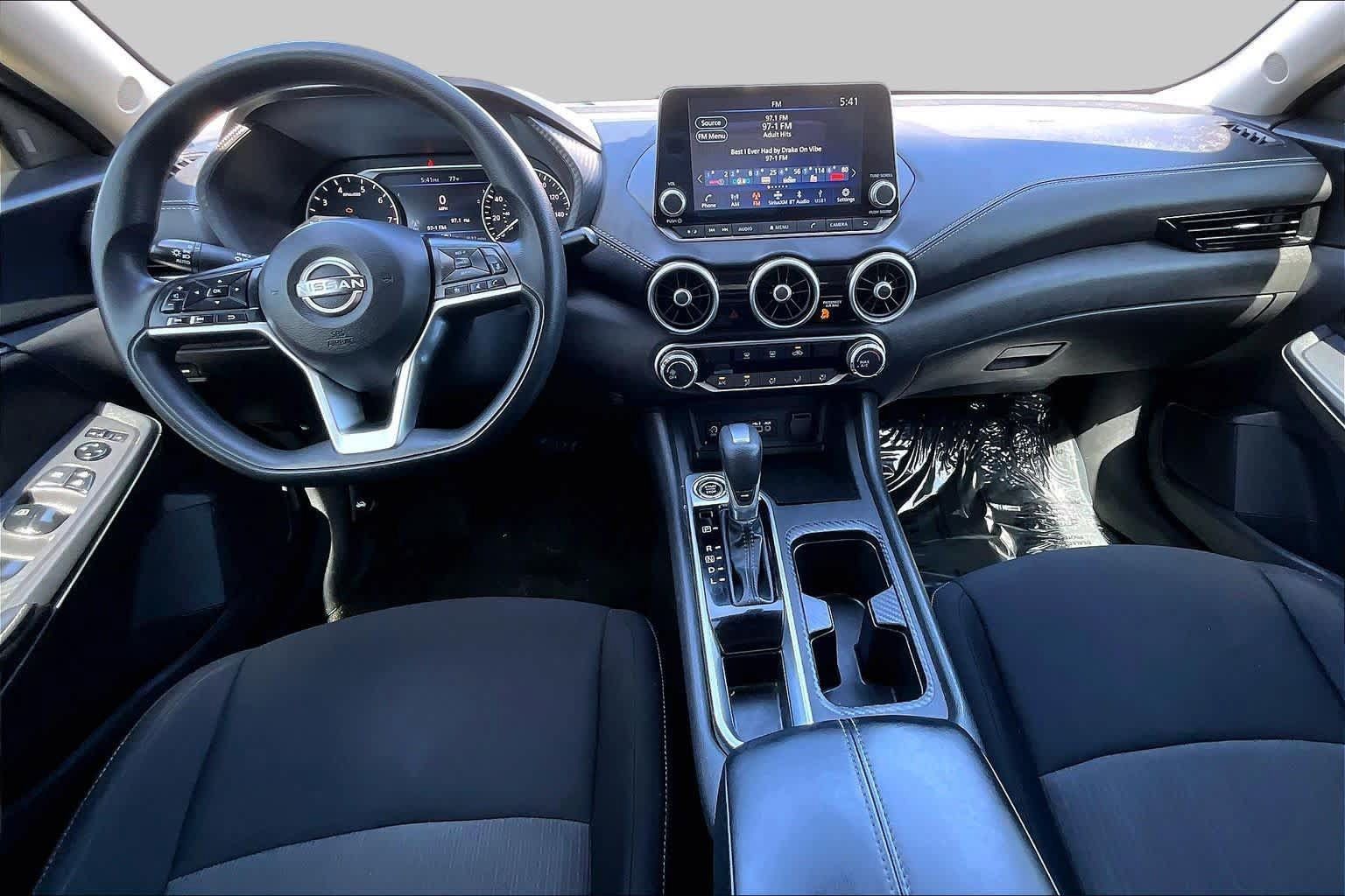 Used 2024 Nissan Sentra SV FWD image 15