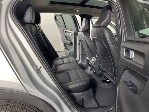 Used 2023 Volvo XC40 B5 Plus w/ Driver Assist Package AWD/4WD image 46