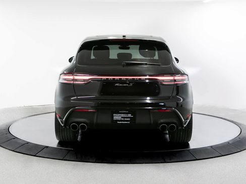 Certified 2023 Porsche Macan S AWD/4WD image 6