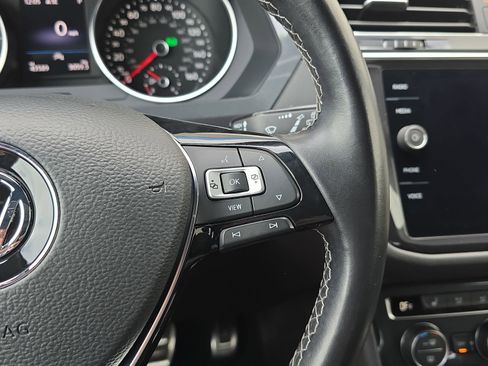 Used 2021 Volkswagen Tiguan SE R-Line image 21