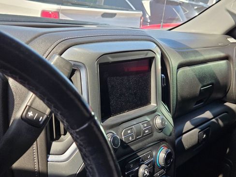 Used 2021 Chevrolet Silverado 1500 LT RWD image 8