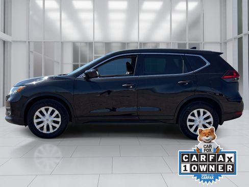 Used 2020 Nissan Rogue S FWD image 3