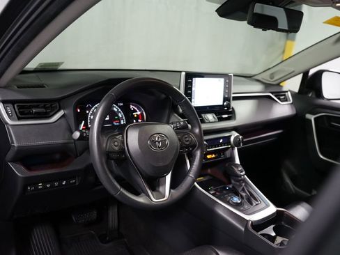 Used 2019 Toyota RAV4 Limited w/ Advanced Technology Package AWD/4WD image 11
