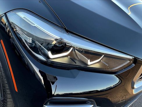 Used 2022 BMW X5 xDrive40i w/ Premium Package image 25