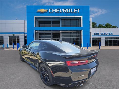 Used 2018 Chevrolet Camaro ZL1 image 4