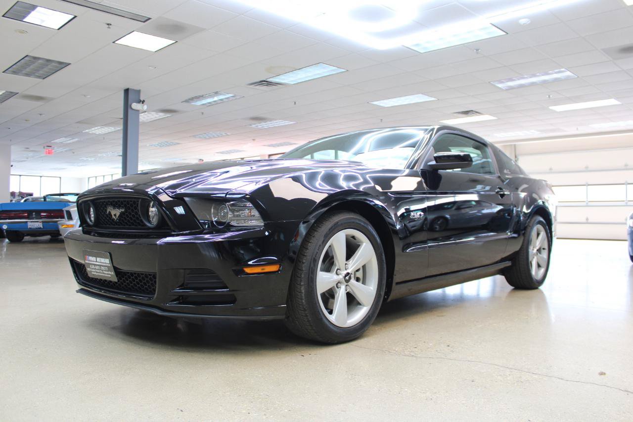 Used 2014 Ford Mustang GT w/ Equipment Group 301A RWD image 19