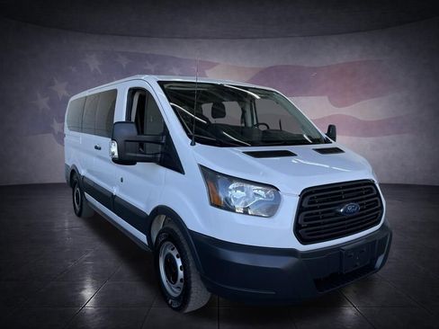 Used 2017 Ford Transit 150 XL image 7