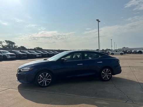 Used 2021 Nissan Maxima 3.5 SV w/ Floor Mat Group FWD image 13