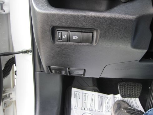 Used 2024 Toyota RAV4 LE AWD/4WD image 12
