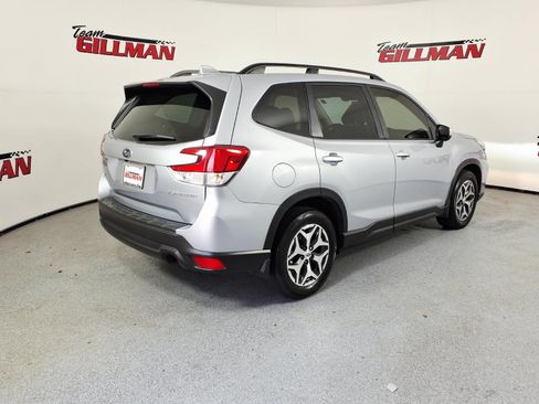 Used 2021 Subaru Forester Premium AWD/4WD image 6