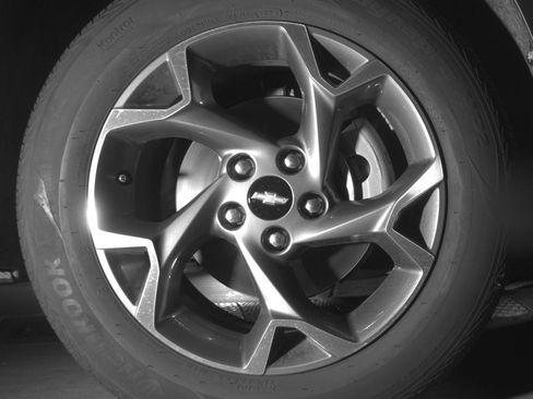 Used 2025 Chevrolet Trax LT w/ LT Convenience Package FWD image 13