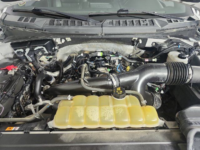 Used 2019 Ford F150 Lariat w/ Equipment Group 502A Luxury AWD/4WD image 26