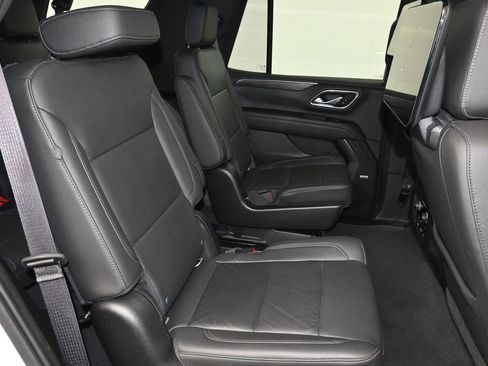 Used 2021 Chevrolet Tahoe Z71 w/ Z71 Off-Road Package image 12