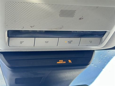 Used 2020 MAZDA MAZDA3 Sedan w/ Select Package image 18