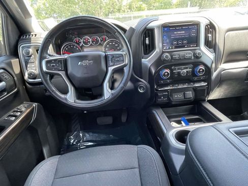 Used 2021 Chevrolet Silverado 1500 RST AWD/4WD image 10