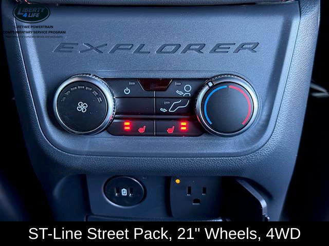 Used 2027 Ford Explorer ST-Line w/ Premium Package AWD/4WD image 16