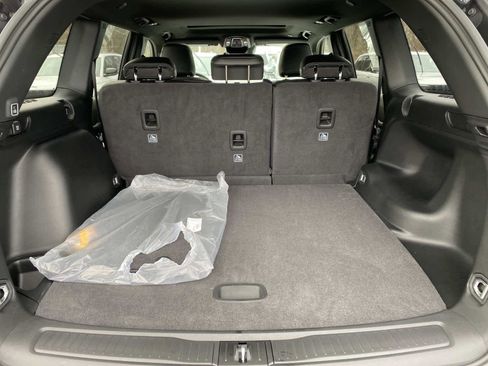 New 2026 Jeep Grand Cherokee Altitude image 5