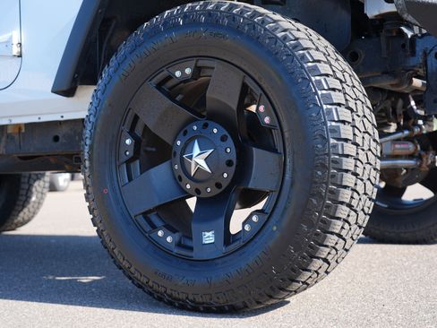 Used 2016 Jeep Wrangler Unlimited Sport AWD/4WD image 11