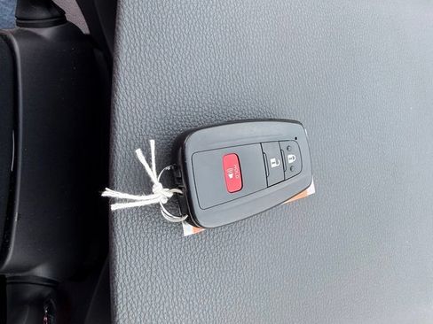 Used 2024 Toyota RAV4 Adventure AWD/4WD image 31