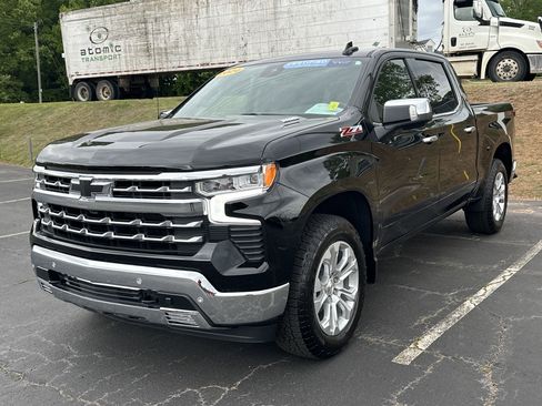 Certified 2024 Chevrolet Silverado 1500 LTZ w/ LTZ Convenience Package II image 4
