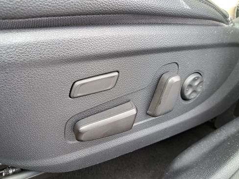 Used 2020 Hyundai Santa Fe Limited w/ Cargo Package image 16