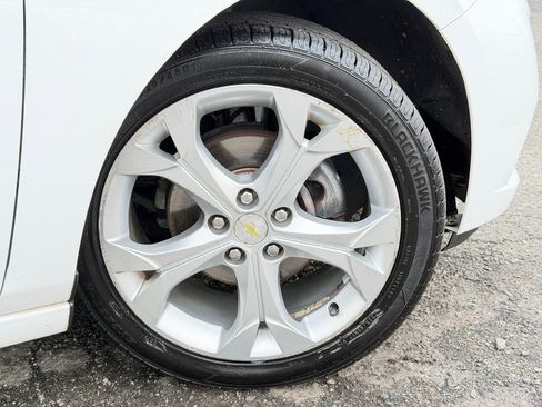 Used 2017 Chevrolet Cruze Premier image 82