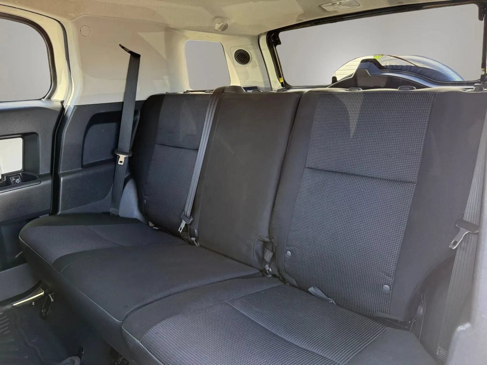 Used 2013 Toyota FJ Cruiser 4WD w/ Upgrade Pkg image 11