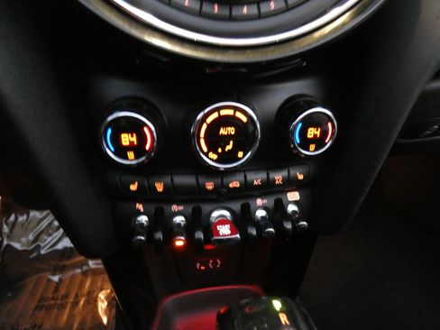 Used 2018 MINI Cooper S image 20