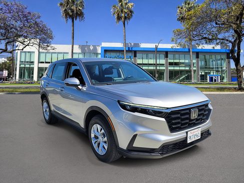 Used 2024 Honda CR-V LX image 2