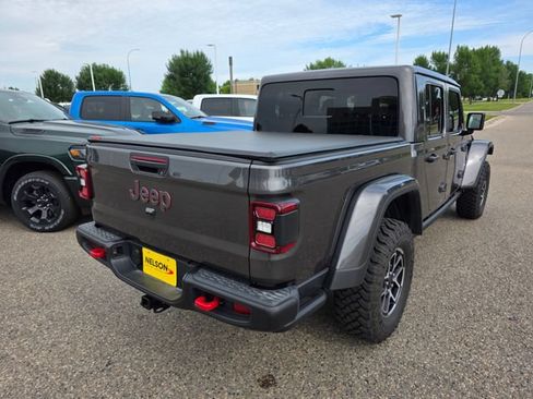 Used 2026 Jeep Gladiator Rubicon w/ Steel Power Dome Hood Package AWD/4WD image 10