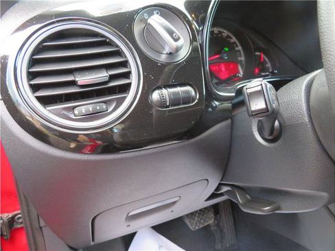 Used 2017 Volkswagen Beetle 1.8T image 9