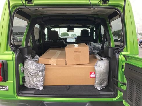 New 2025 Jeep Wrangler Unlimited Rubicon 392 image 24