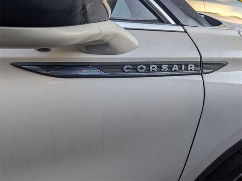 Used 2023 Lincoln Corsair FWD w/ Equipment Group 101A image 18