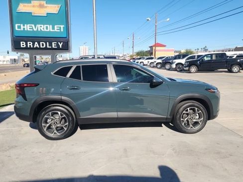 New 2026 Chevrolet Trax LT w/ Driver Confidence Package FWD image 3