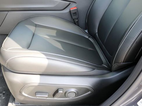 New 2026 Jeep Grand Cherokee L Limited w/ Limited Altitude Package AWD/4WD image 13