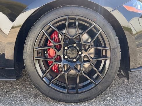 Used 2021 Ford Mustang GT image 14