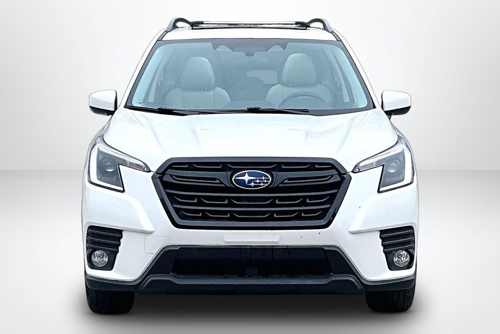 Used 2023 Subaru Forester Premium AWD/4WD image 2