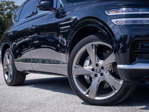 Used 2023 Genesis GV80 3.5T Advanced + w/ Prestige Package image 2