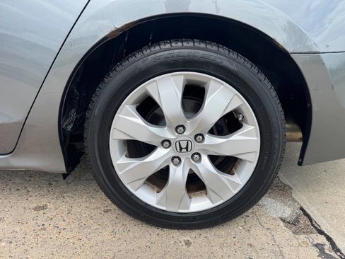 Used 2009 Honda Accord EX image 9