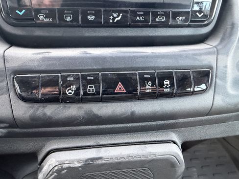 Used 2024 RAM ProMaster 3500 w/ Delivery Van Package image 6