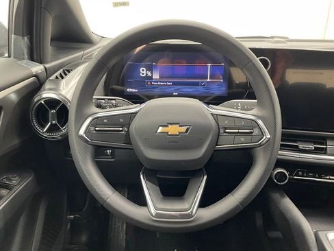 New 2026 Chevrolet Equinox EV LT image 8