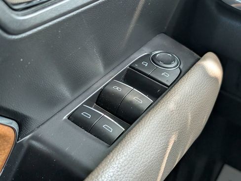 Used 2023 GMC Canyon Denali AWD/4WD image 32