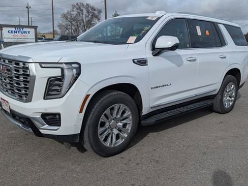 Used 2025 GMC Yukon Denali image 1
