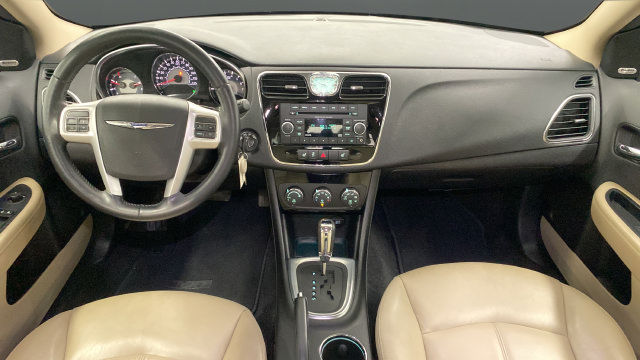 Used 2014 Chrysler 200 Limited FWD image 11